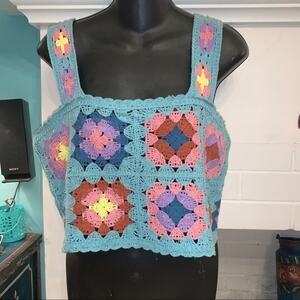 NWT TURQUOISE GRANNY SQUARE CROCHET CROP TOP M